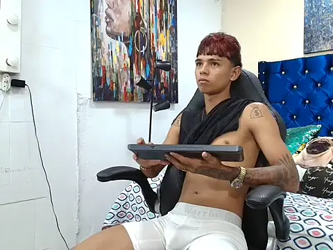 Snapshot of angelcutexx18 chatting on 03-04-26, 05:30 angelcutexx18 online show from 03-04-26, 05:30