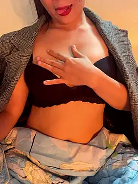 Snapshot of -Suka-a chatting on 02-08-26, 06:55 -Suka-a online show from 02-08-26, 06:55