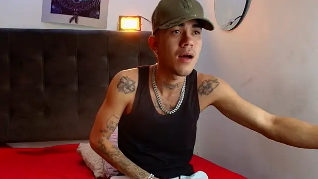 Snapshot of Ayala_777 chatting on 01-09-26, 01:14 Ayala 777 online show from 01-09-26, 01:14