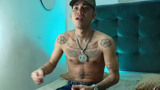 Snapshot of Ayala_777 chatting on 01-15-26, 12:21 Ayala 777 online show from 01-15-26, 12:21