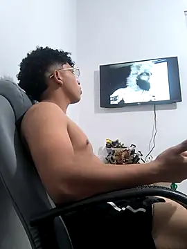 VersedChip online show from 03-12-26, 04:35