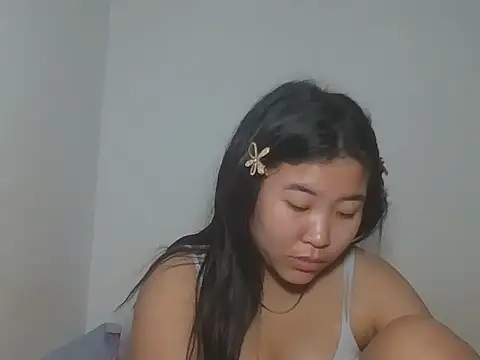 Snapshot of Zyeiii chatting on 02-01-26, 08:51 Zyeiii online show from 02-01-26, 08:51