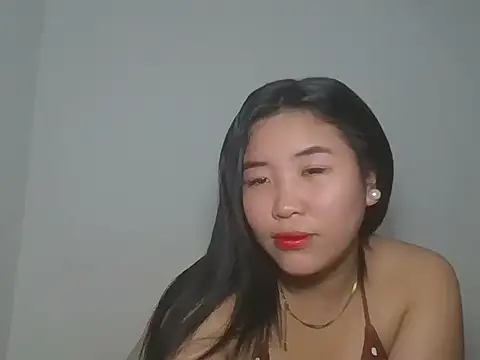 Snapshot of Zyeiii chatting on 02-02-26, 04:49 Zyeiii online show from 02-02-26, 04:49