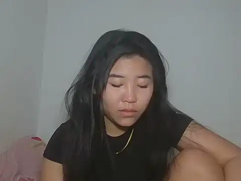 Snapshot of Zyeiii chatting on 02-04-26, 07:53 Zyeiii online show from 02-04-26, 07:53