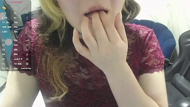 Nezuko v online show from 01-10-26, 03:19