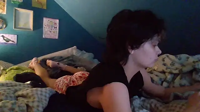 quwuinnie333 online show from 02-05-26, 04:28