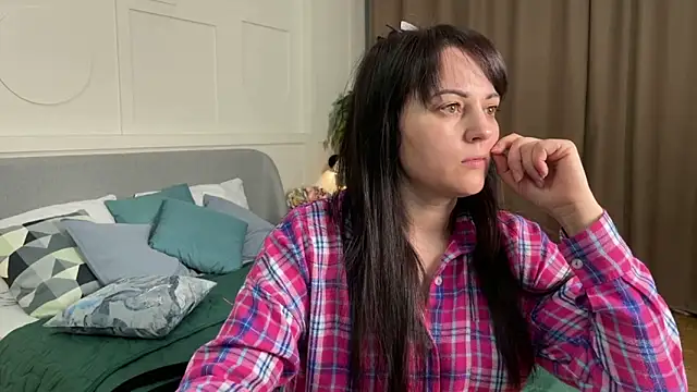  SilkyShadow  online show from 02-02-26, 01:04