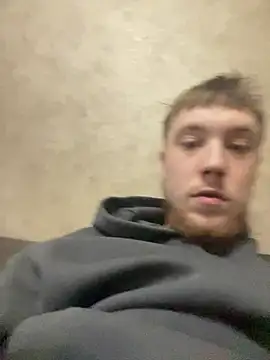 Snapshot of Dildogang chatting on 02-08-26, 11:13 Dildogang online show from 02-08-26, 11:13