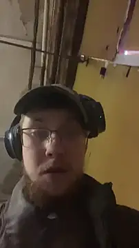 Snapshot of Dildogang chatting on 02-22-26, 02:34 Dildogang online show from 02-22-26, 02:34