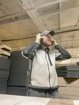 Snapshot of Dildogang chatting on 03-02-26, 07:09 Dildogang online show from 03-02-26, 07:09