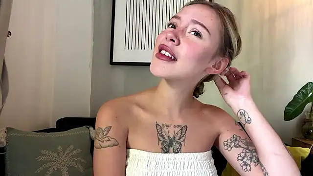 Snapshot of MartinaDeoliveira chatting on 02-01-26, 05:06 MartinaDeoliveira online show from 02-01-26, 05:06