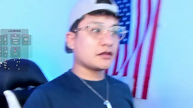 Snapshot of Theo_Rowan chatting on 02-12-26, 08:04 Theo Rowan online show from 02-12-26, 08:04