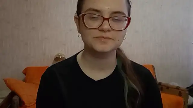 Snapshot of Miyabeee chatting on 02-06-26, 08:18 Miyabeee online show from 02-06-26, 08:18