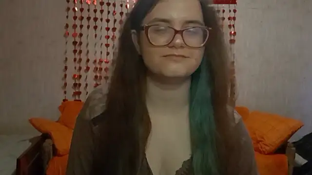 Snapshot of Miyabeee chatting on 02-15-26, 07:16 Miyabeee online show from 02-15-26, 07:16