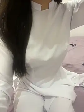 Linhtruong   online show from 02-28-26, 03:57