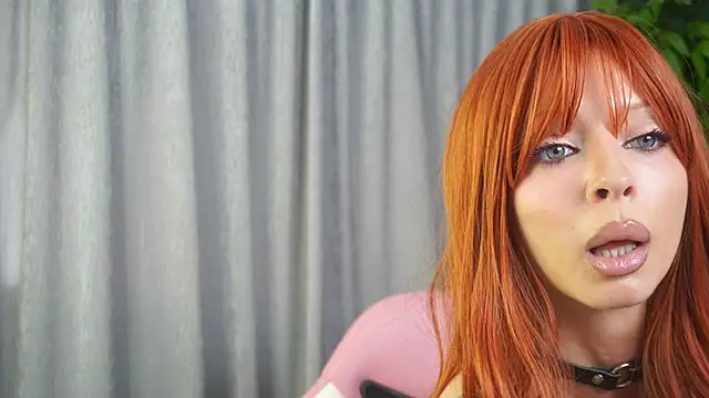 Snapshot of LanaReals chatting on 02-22-26, 08:02 LanaReals online show from 02-22-26, 08:02