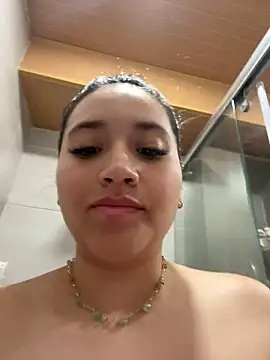 Veronica Wins  online show from 02-07-26, 12:31