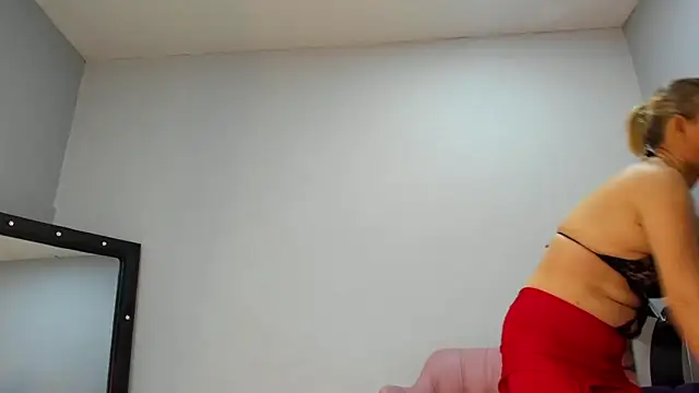 Snapshot of Hadde_multisquirt chatting on 01-12-26, 12:54 Hadde multisquirt online show from 01-12-26, 12:54