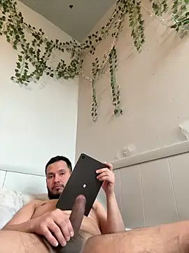 Snapshot of Ser02hot_latino chatting on 03-03-26, 06:25 Ser02hot latino online show from 03-03-26, 06:25