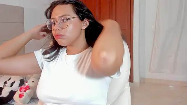 Snapshot of rosse_taylorx1 chatting on 01-16-26, 11:47 rosse taylorx1 online show from 01-16-26, 11:47