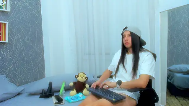 ViictoriiaSaenz online show from 02-21-26, 03:51