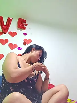 LunaRouuse  online show from 02-18-26, 12:34