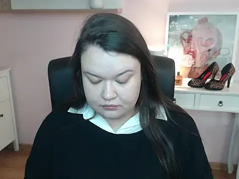 HollyDanceSoul online show from 02-13-26, 05:36