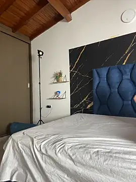 uncontrolled fire online show from 03-28-26, 07:46