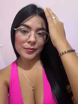 Snapshot of Victoria_Shy chatting on 01-14-26, 02:06 Victoria Shy online show from 01-14-26, 02:06