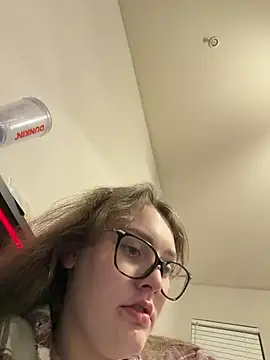 Snapshot of julia4thewin chatting on 02-22-26, 05:08 julia4thewin online show from 02-22-26, 05:08