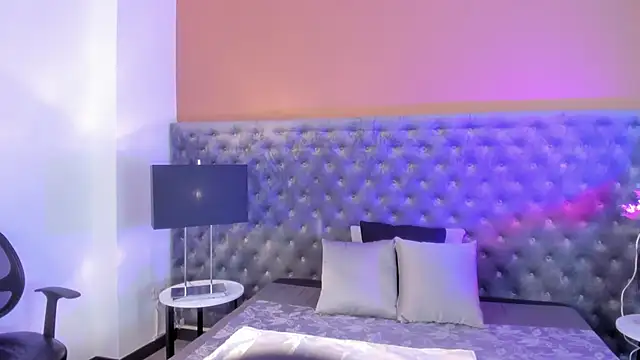 NatQueen online show from 01-15-26, 10:35