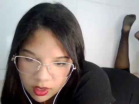 Snapshot of doras_room chatting on 01-15-26, 10:13 doras room online show from 01-15-26, 10:13