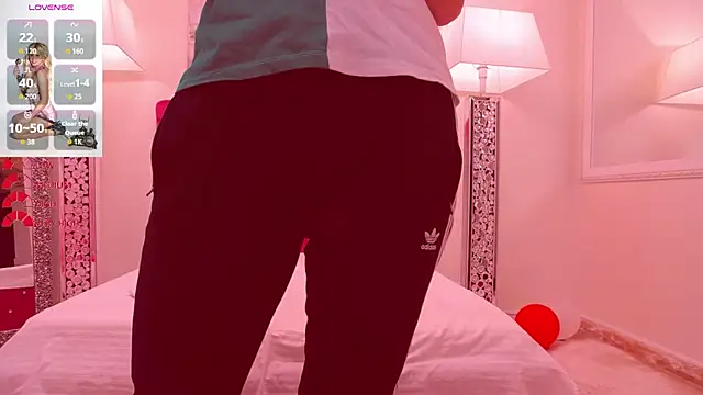 Snapshot of AmandaL1 chatting on 11-27-25, 05:20 AmandaL1 online show from 11-27-25, 05:20