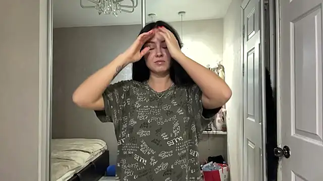 Snapshot of Marryrembi chatting on 01-13-26, 09:14 Marryrembi online show from 01-13-26, 09:14