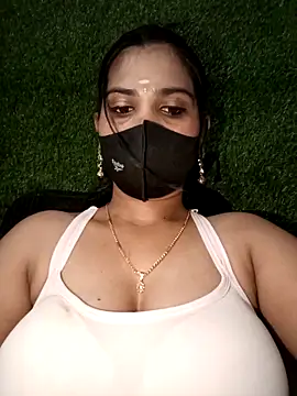 Snapshot of Nithyatamil chatting on 02-10-26, 05:17 Nithyatamil online show from 02-10-26, 05:17