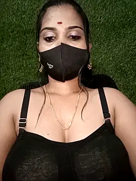 Snapshot of Nithyatamil chatting on 02-14-26, 03:31 Nithyatamil online show from 02-14-26, 03:31