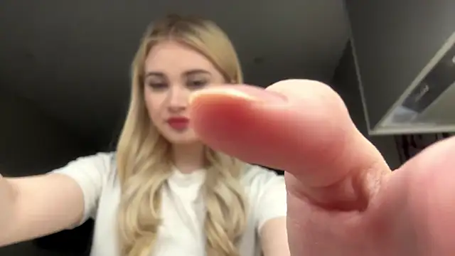 KariJarecke online show from 02-22-26, 03:10