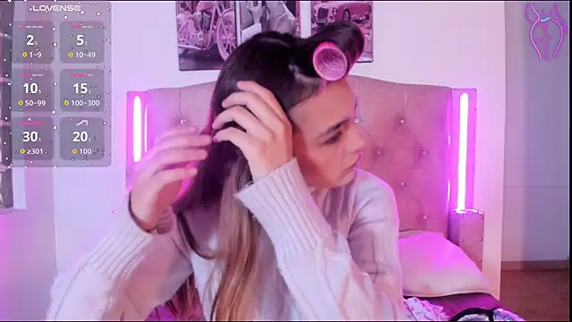 Snapshot of liaa__cutee chatting on 01-10-26, 11:12 liaa cutee online show from 01-10-26, 11:12