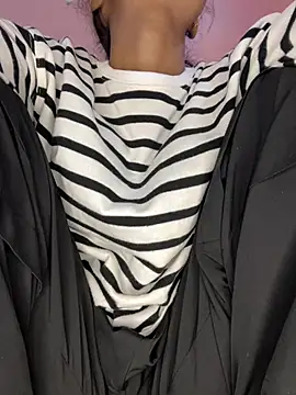 paribaby09 online show from 02-18-26, 09:05