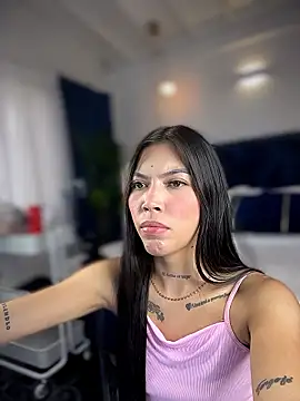 LatinaDollXXX online show from 01-10-26, 04:31