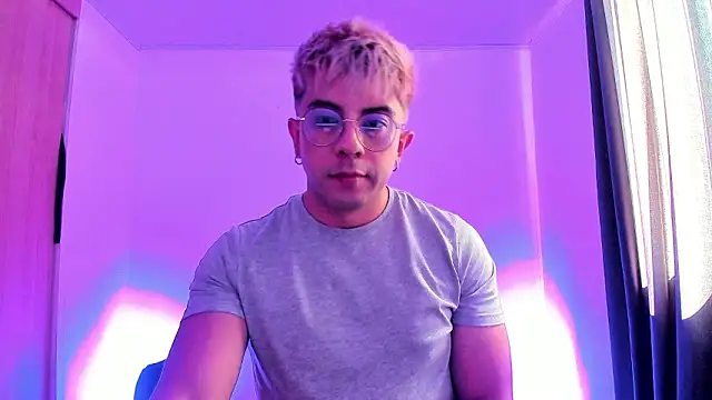 Snapshot of davidMars1 chatting on 02-27-26, 07:47 davidMars1 online show from 02-27-26, 07:47