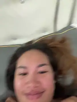 Ponthip online show from 04-17-26, 04:43