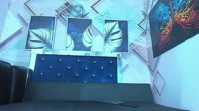 Snapshot of Roman_cute chatting on 01-12-26, 02:55 Roman cute online show from 01-12-26, 02:55