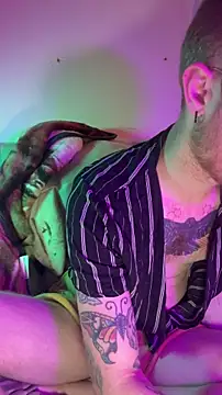 LiamGrayson Mrifyourenast online show from 01-10-26, 04:14