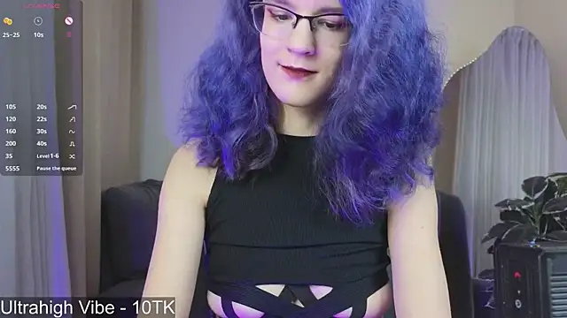 Snapshot of AuraLaunni chatting on 01-15-26, 08:41 AuraLaunni online show from 01-15-26, 08:41