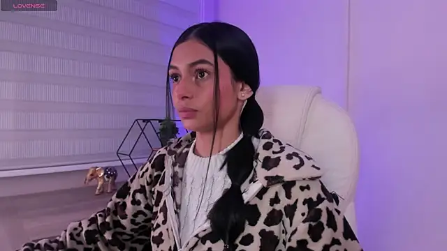 lilith petit  online show from 04-08-26, 12:49