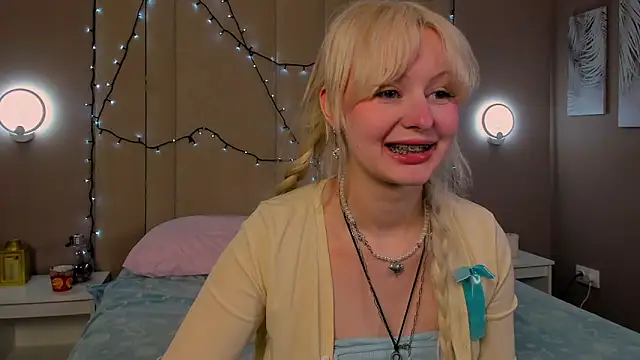 AdeleSilvy online show from 03-21-26, 01:32