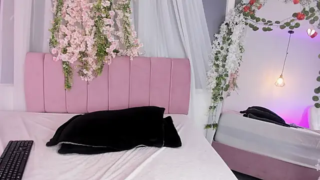 nicky bonny18 online show from 02-25-26, 12:20