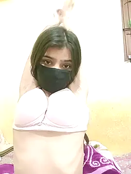 hotyjiyaaaa online show from 01-31-26, 08:40