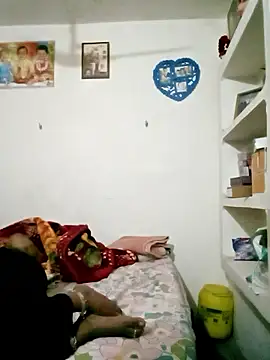 Snapshot of Angel_eyes00 chatting on 01-14-26, 04:23 Angel eyes00 online show from 01-14-26, 04:23